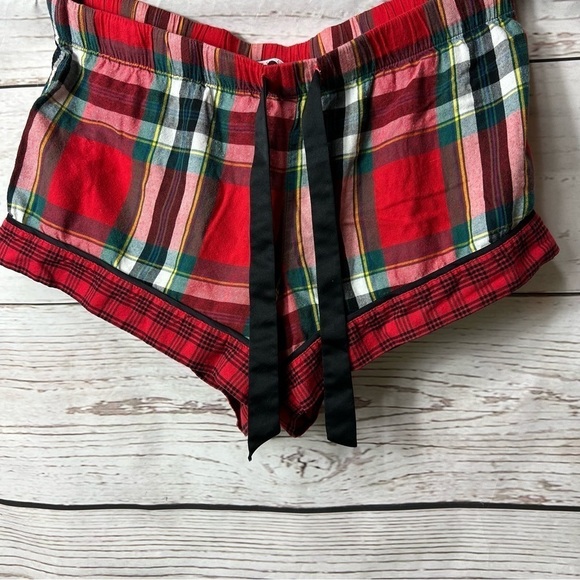 Victoria’s Secret Plaid Flannel Shorts Medium - Picture 2 of 7
